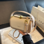Elegant Retro Box Handbag for Women - Image 3