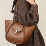 High End Large Capacity Fashion Shoulder Bag - Image 4